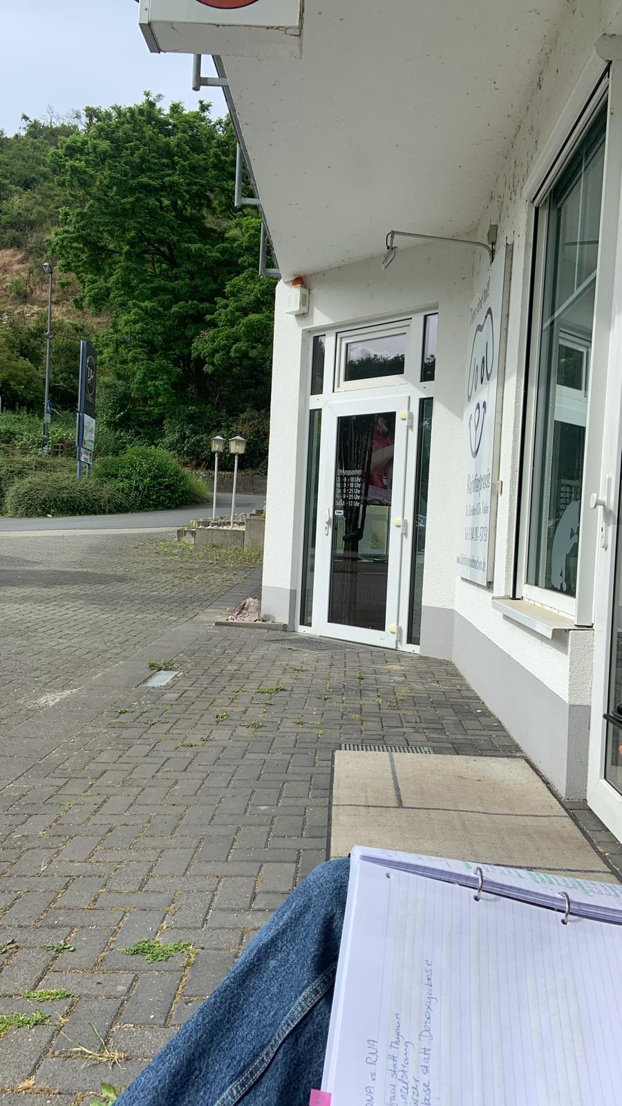 Friseursalon "Kre- Haar- Tiv" Carmen Hahn, Friseur in Brechen