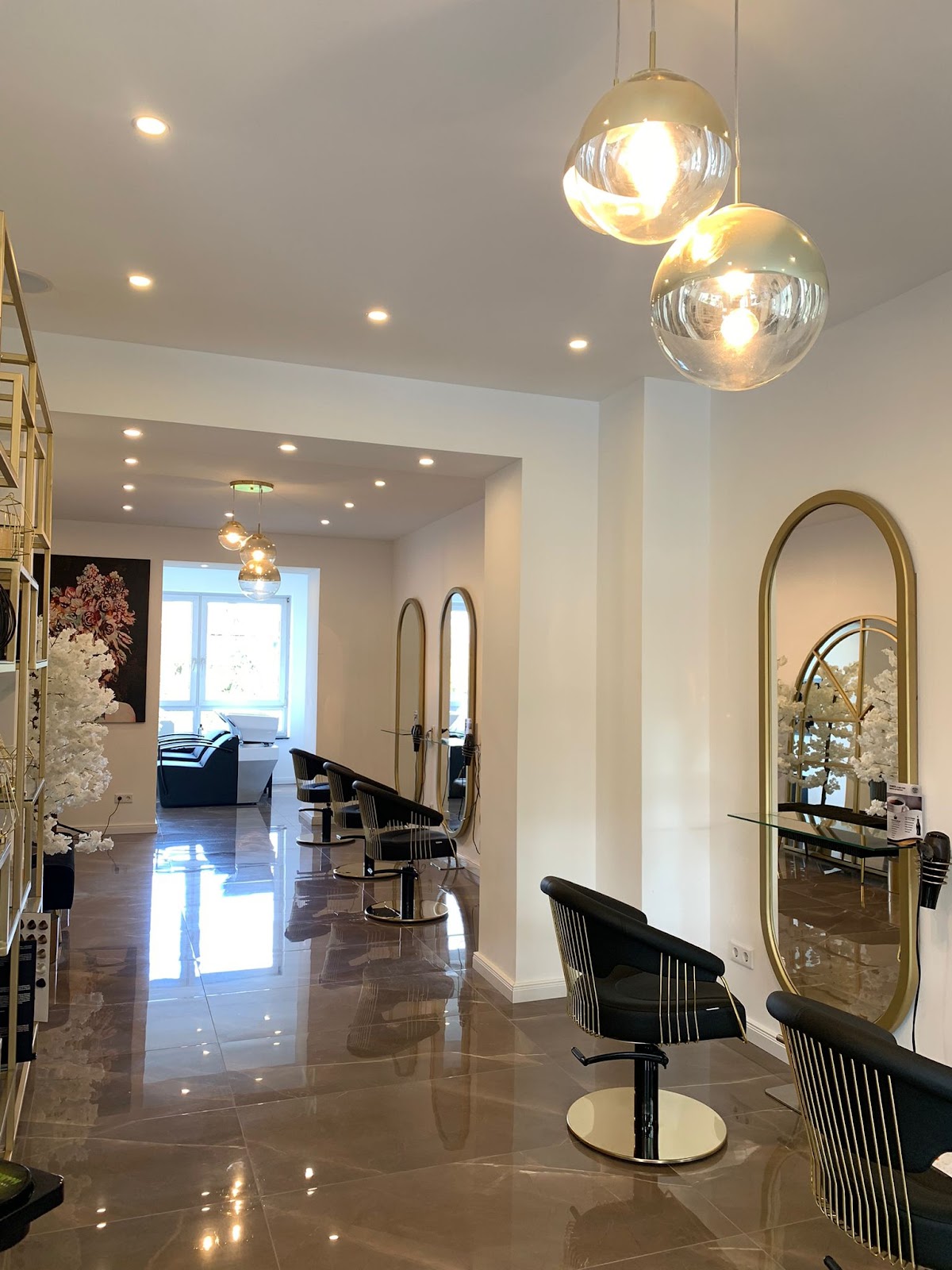 Friseursalon M. Mariniello, Friseur in Gießen