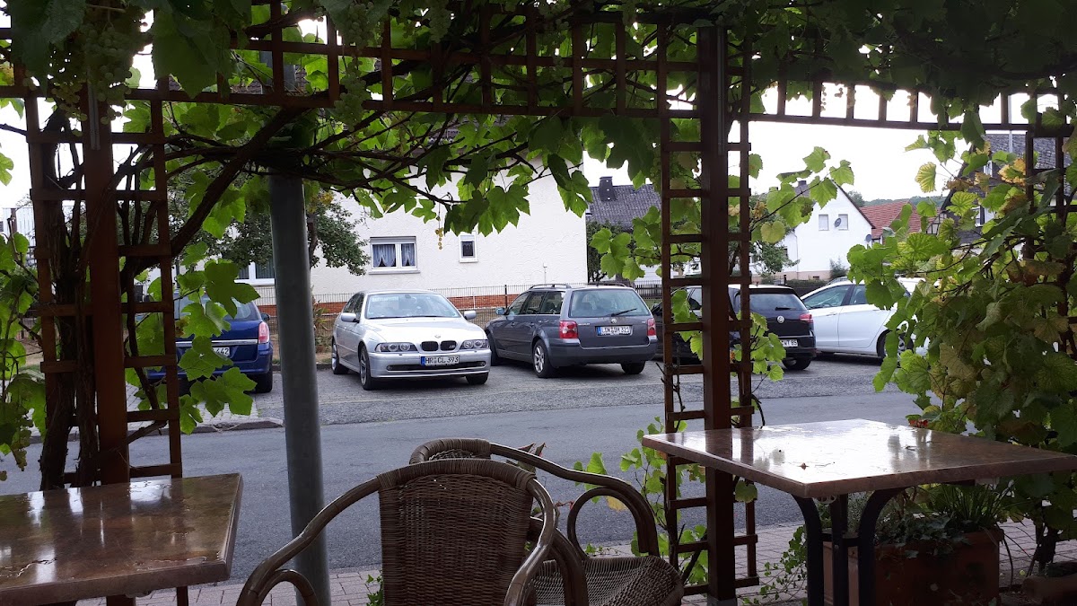 Gasthaus Decker, Restaurant in Mittenaar