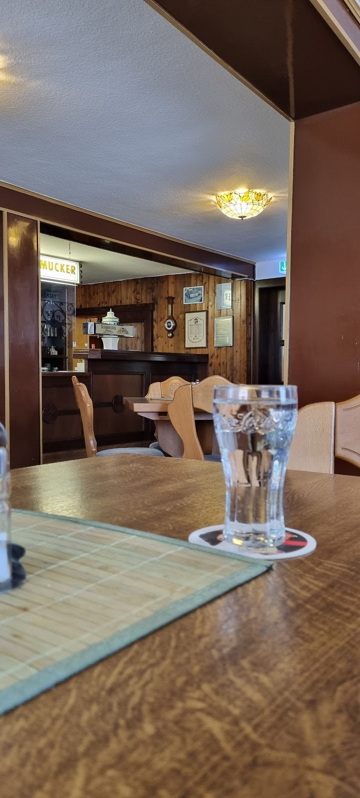 Gasthaus "Zur Krone" und Bäckerei Neff, Restaurant in Grasellenbach
