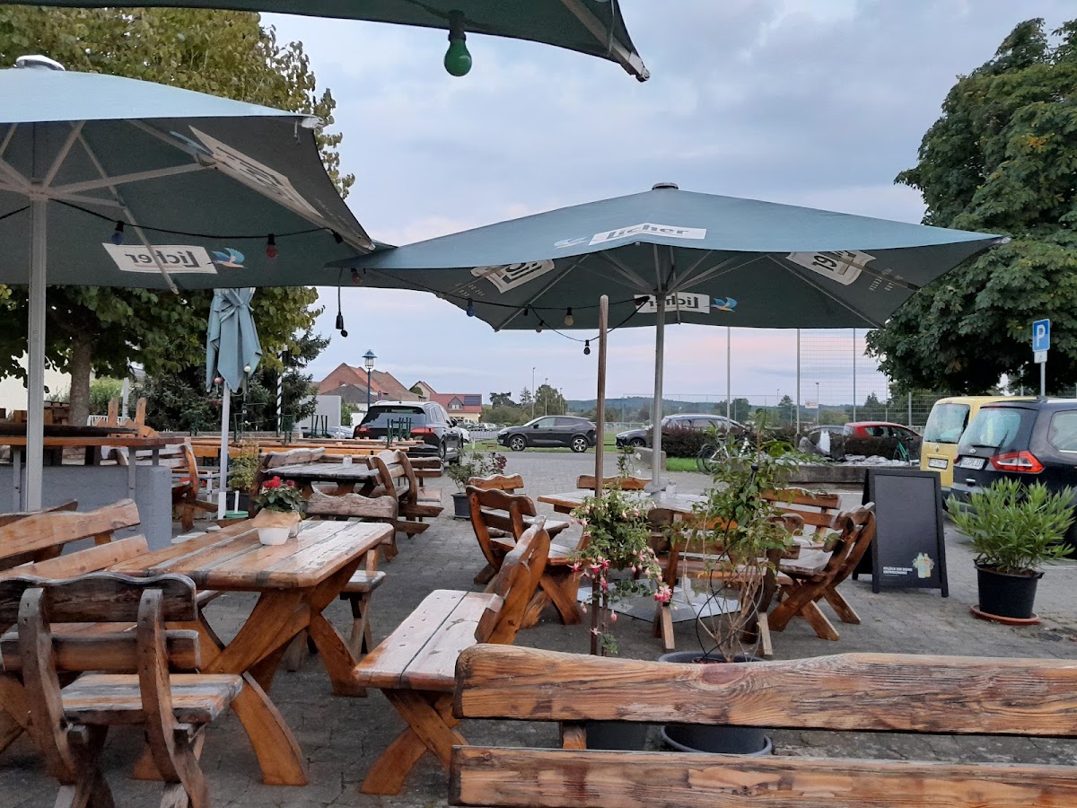 Gaststätte & Kegelbahn Mehrzweckhalle Inheiden, Restaurant in Hungen