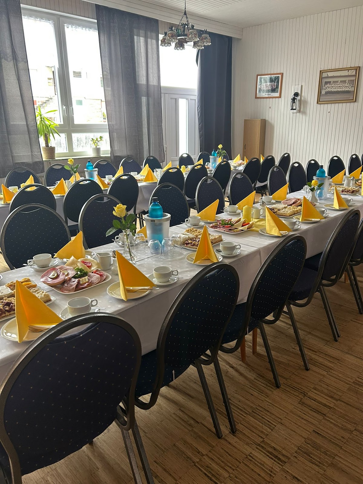 Gaststätte Zum Adler, Restaurant in Nieste