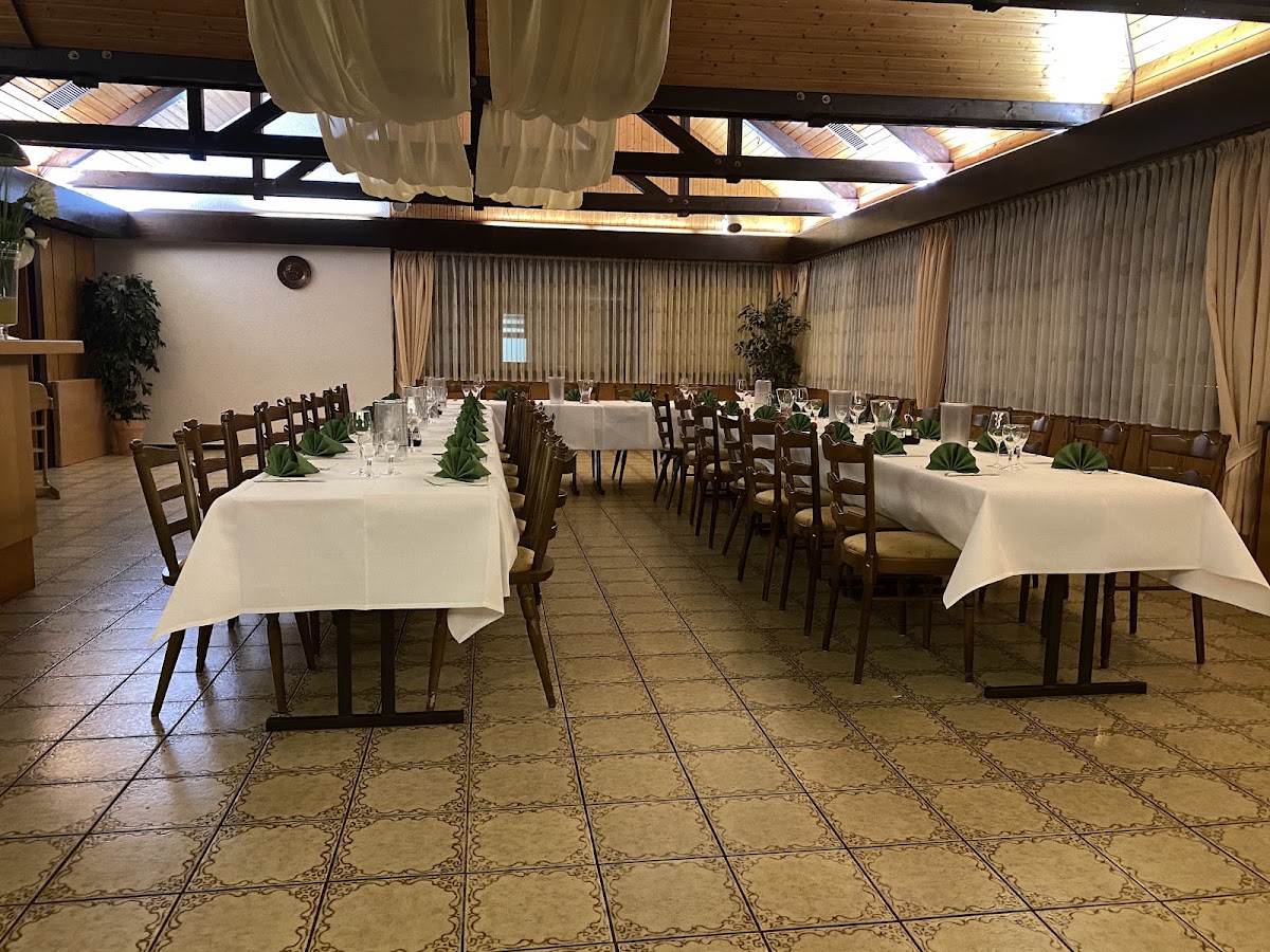 Gaststätte zum Eigenheim, Restaurant in Trebur