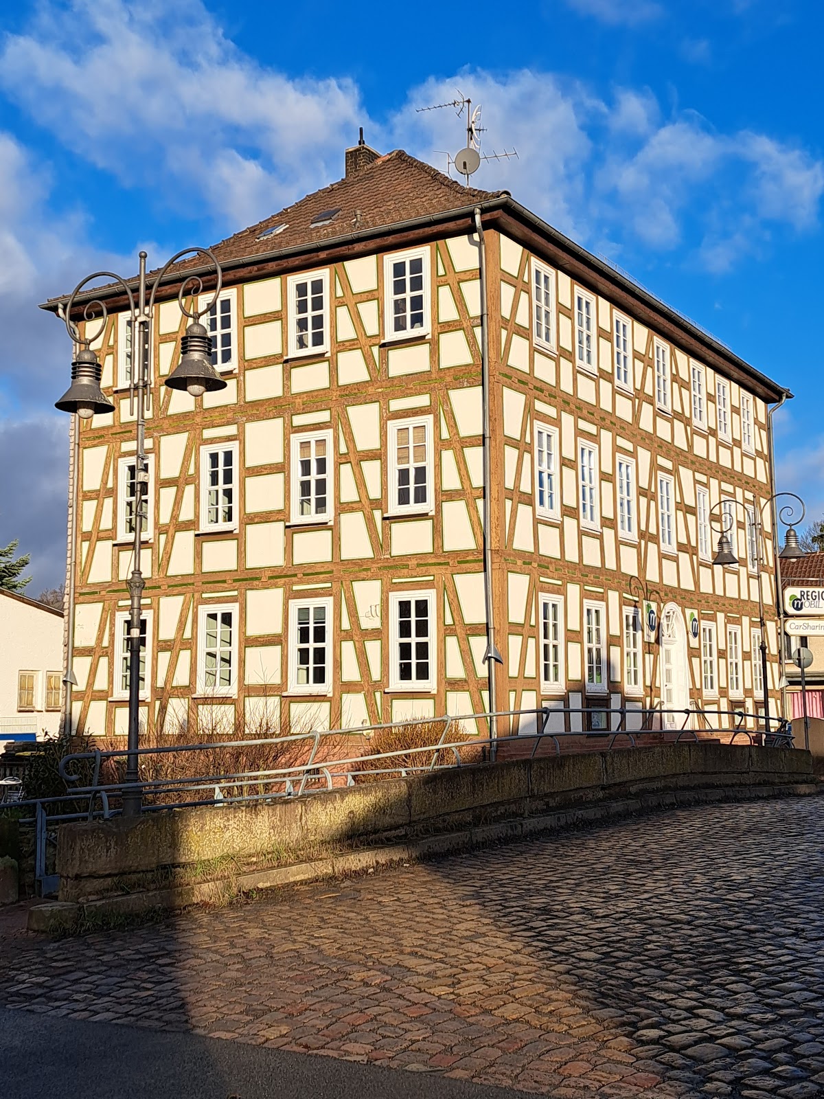 Gemeinschaftspraxis Dr. Per Sandin & Dr. Karen Krüger, Zahnarzt in Jesberg