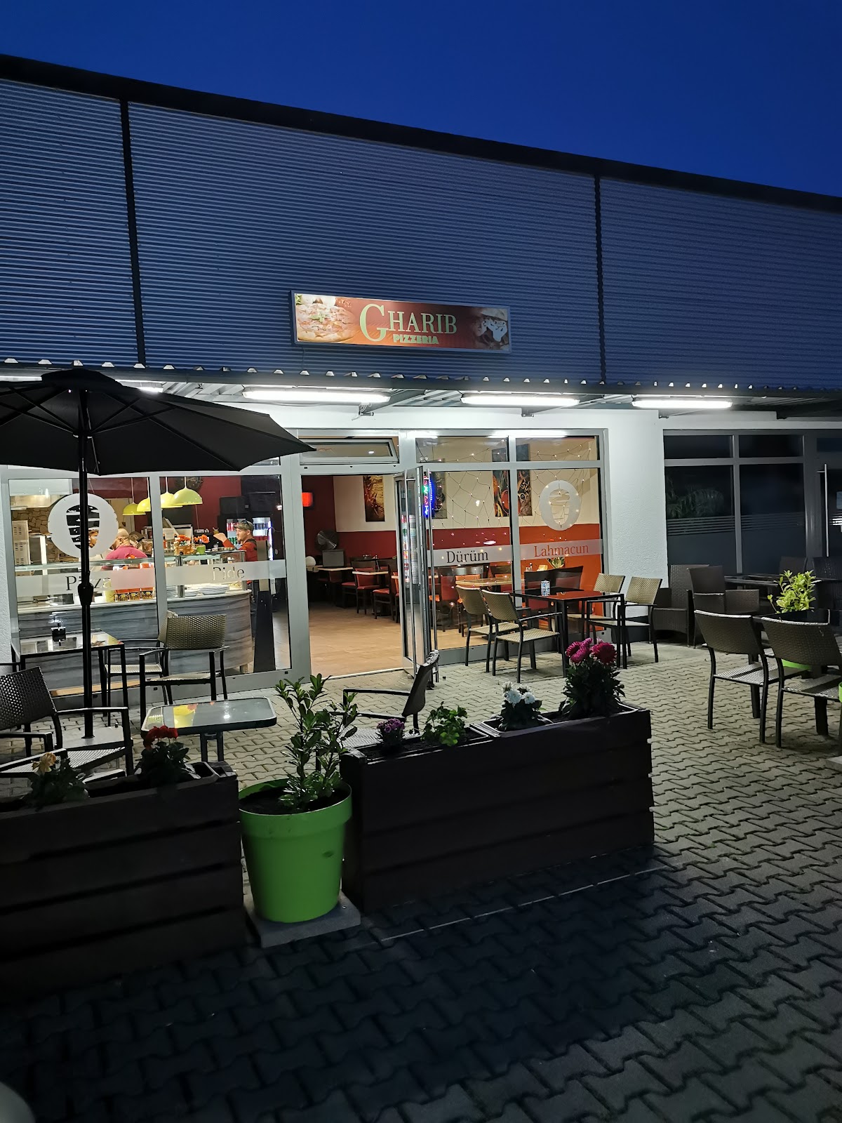 GHARIB Pizzeria, Restaurant in Dautphetal