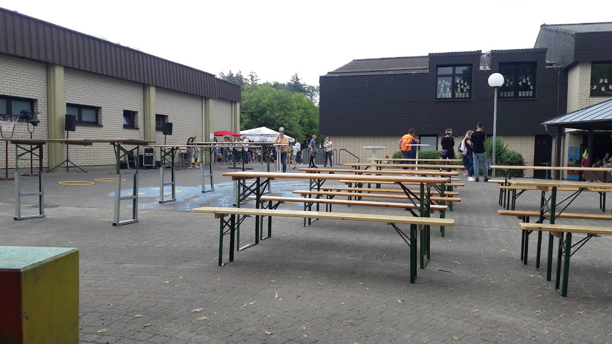 Grundschule, Schule in Beselich