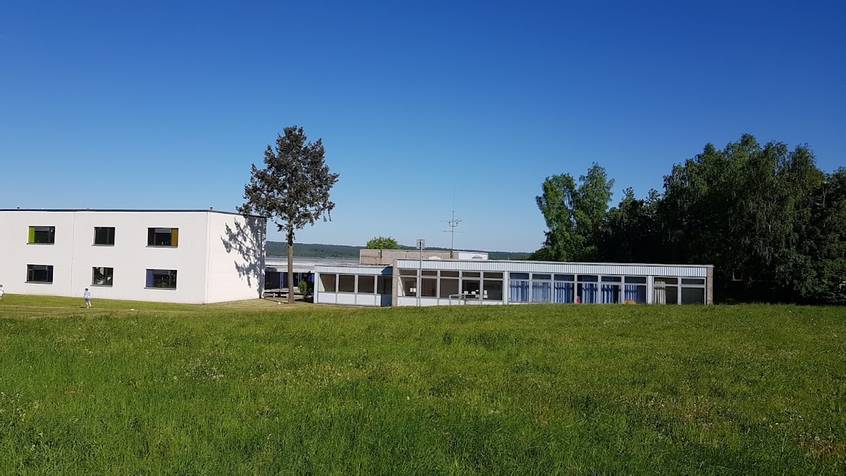 Grundschule Fronhausen, Schule in Fronhausen