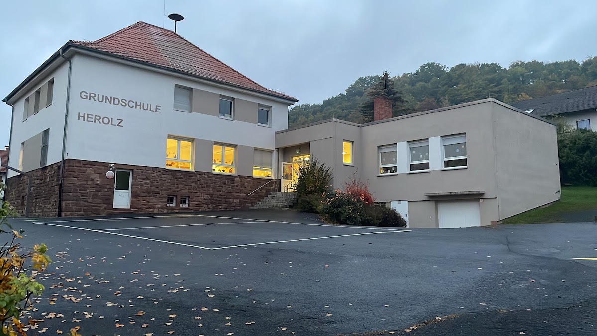 Grundschule Herolz, Schule in Schlüchtern