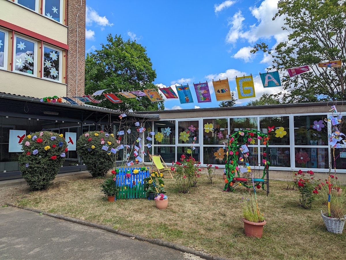 Grundschule Hoof, Schule in Schauenburg