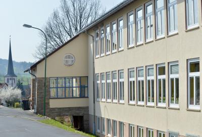 Grundschule Poppenhausen, Schule in Poppenhausen (Wasserkuppe)