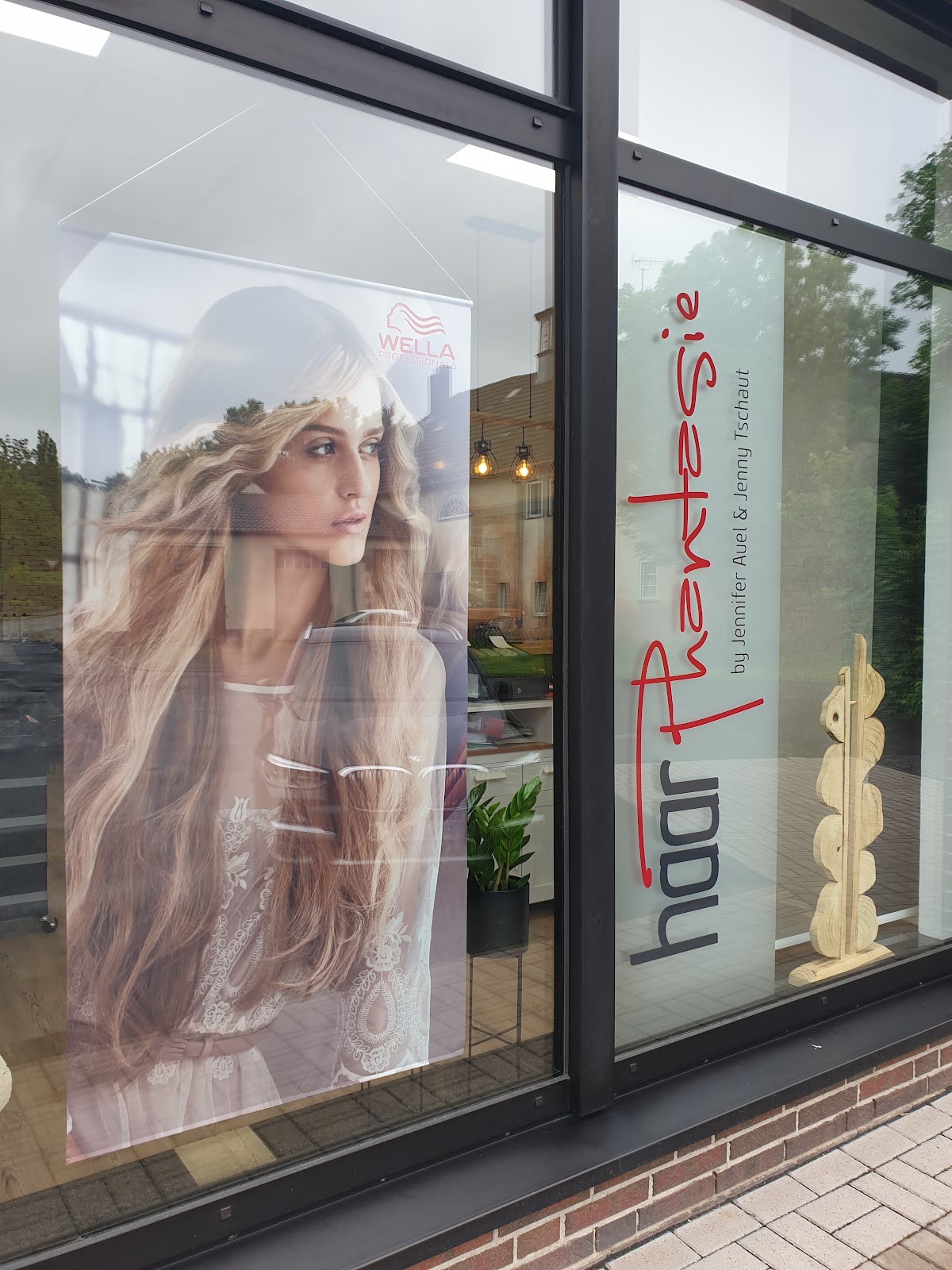 Haar-Phantasie Jennifer Auel u. Jenny Tschaut GbR, Friseur in Hohenroda – Foto 1 von 1