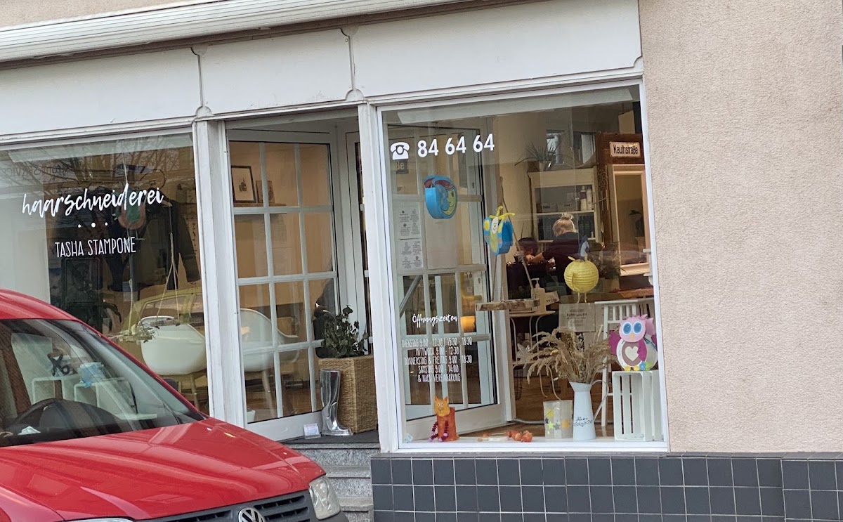 haarschneiderei Tasha Stampone, Friseur in Hochheim am Main