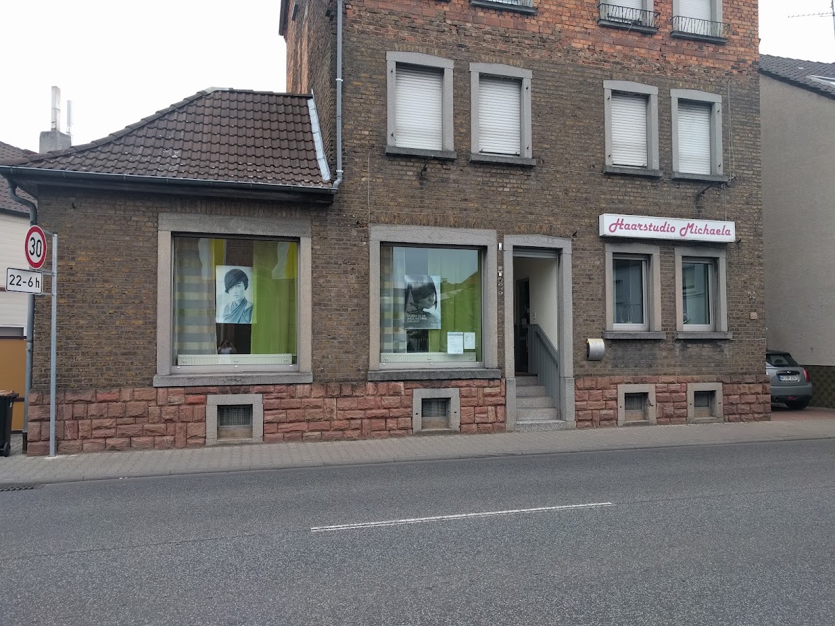 Haarstudio Michaela, Friseur in Hainburg
