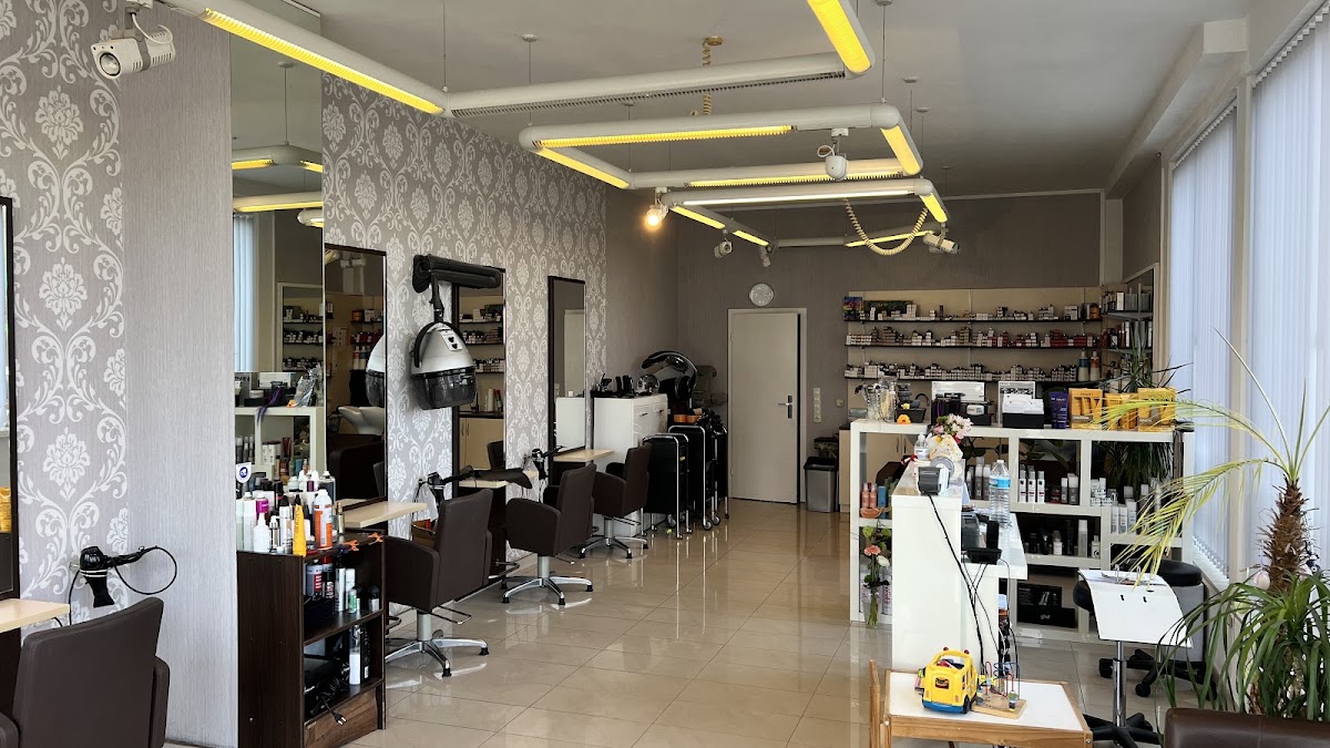 haarstyle Nesrin, Friseur in Dieburg