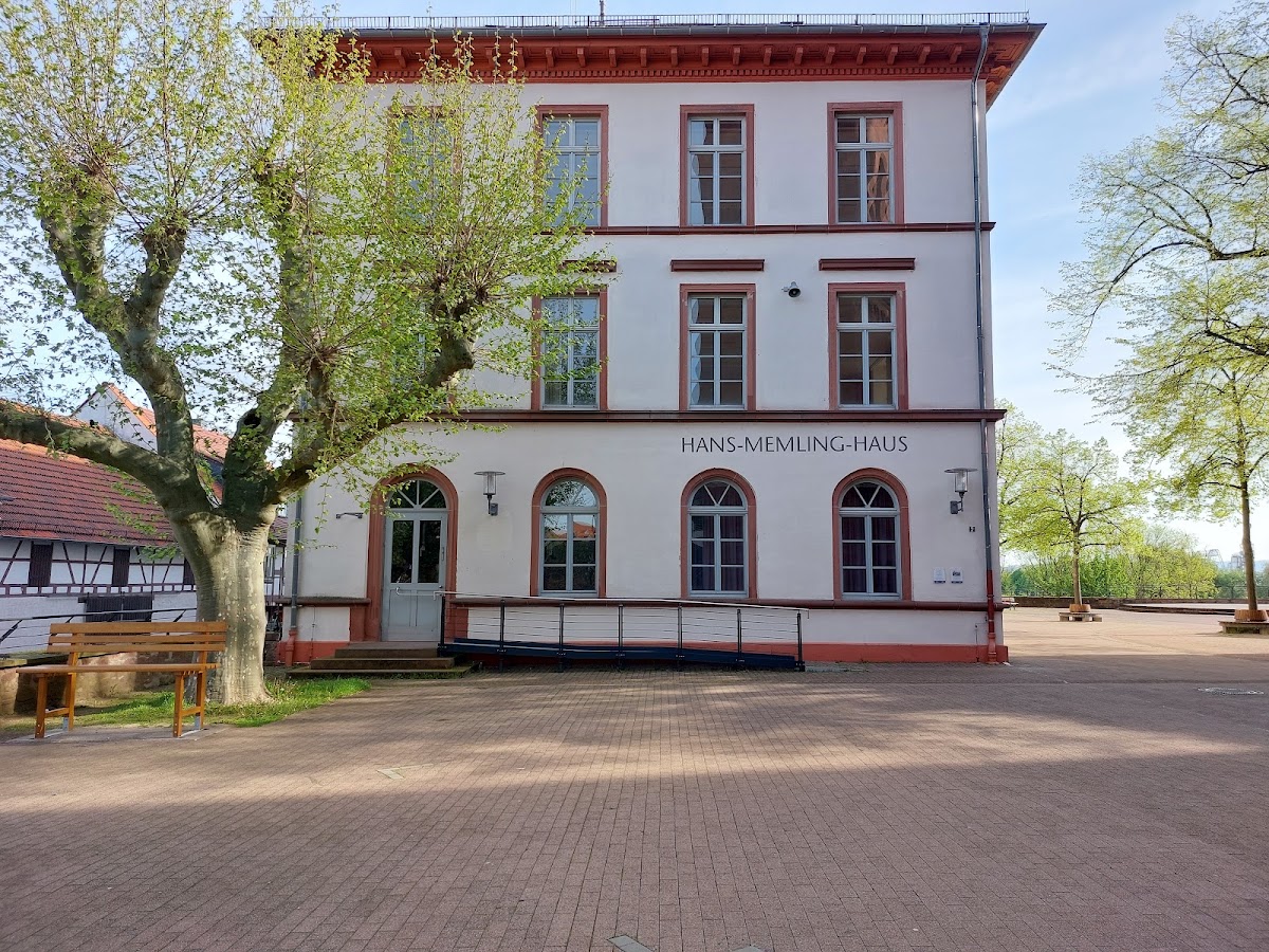 Hans-Memling-Haus, Schule in Seligenstadt