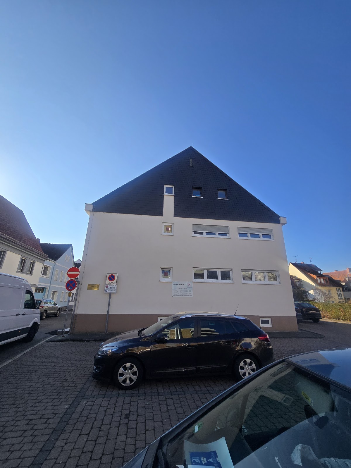 Hausarztpraxis Sevinik, Arzt in Dieburg