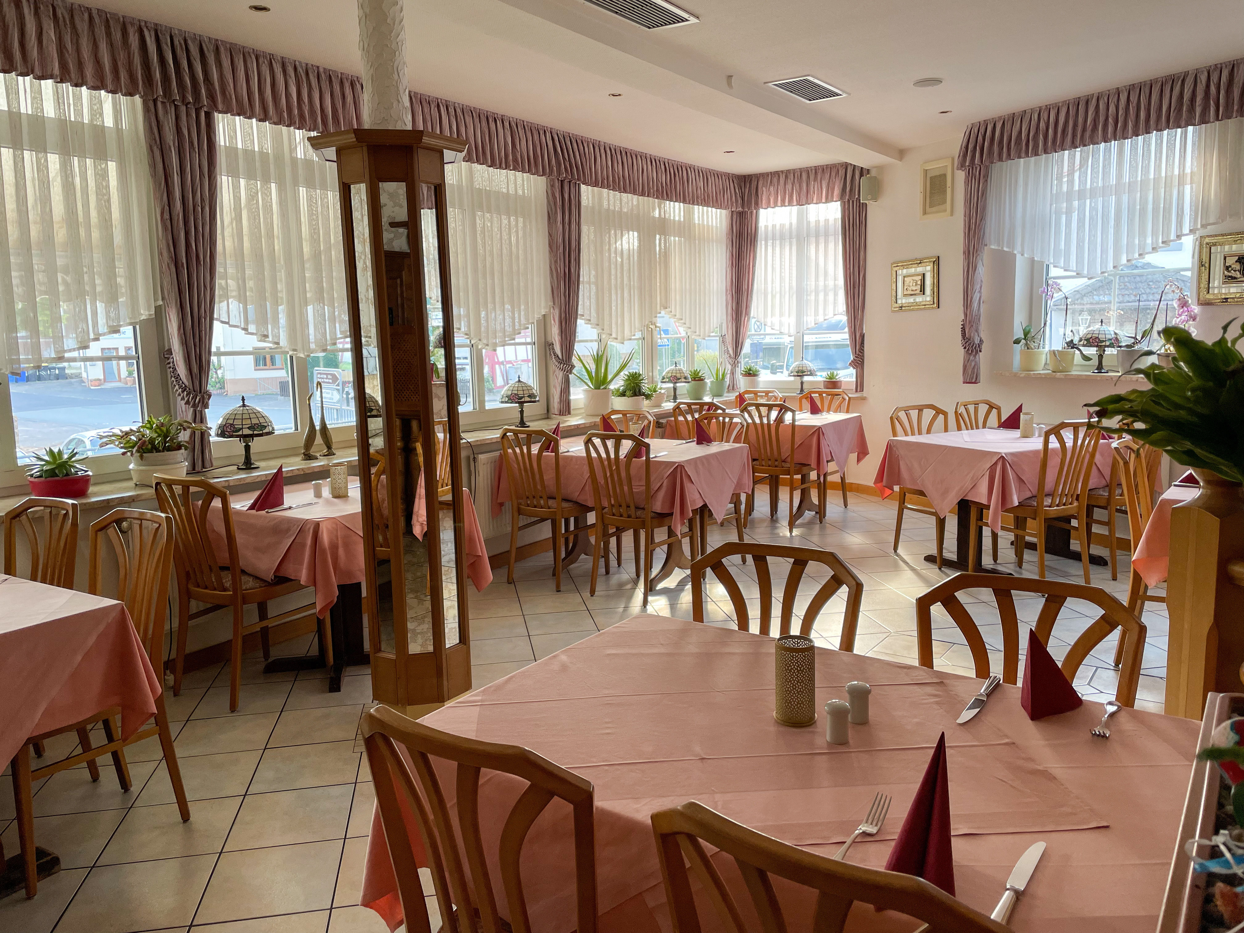 Hotel‑Restaurant Zum Kleinen König, Restaurant in Bad Zwesten
