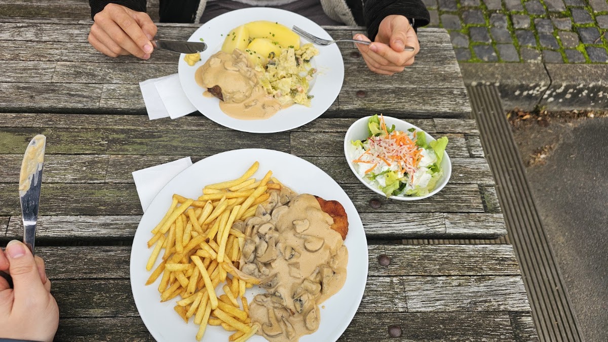Imbiss Apfeldorf Grillaurant, Restaurant in Wehrheim