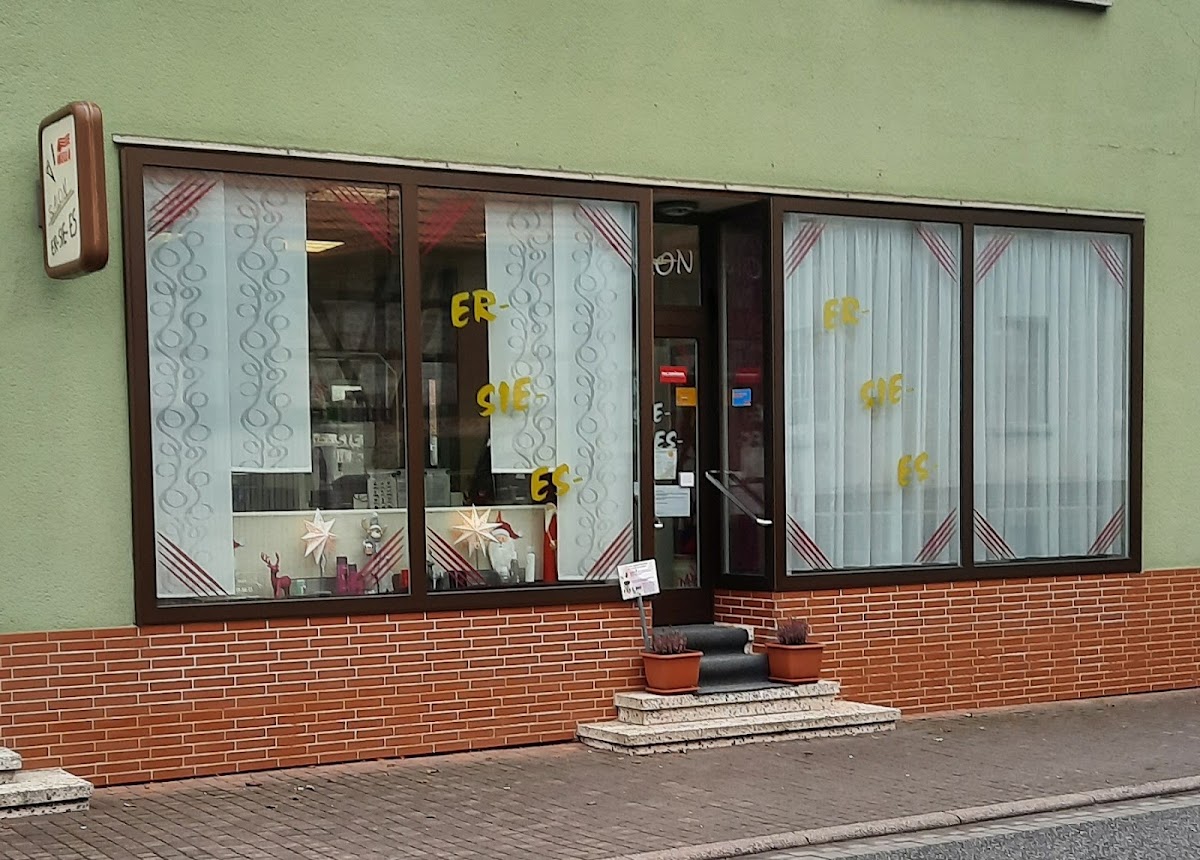 Inge Wollenhaupt, Friseur in Wildeck