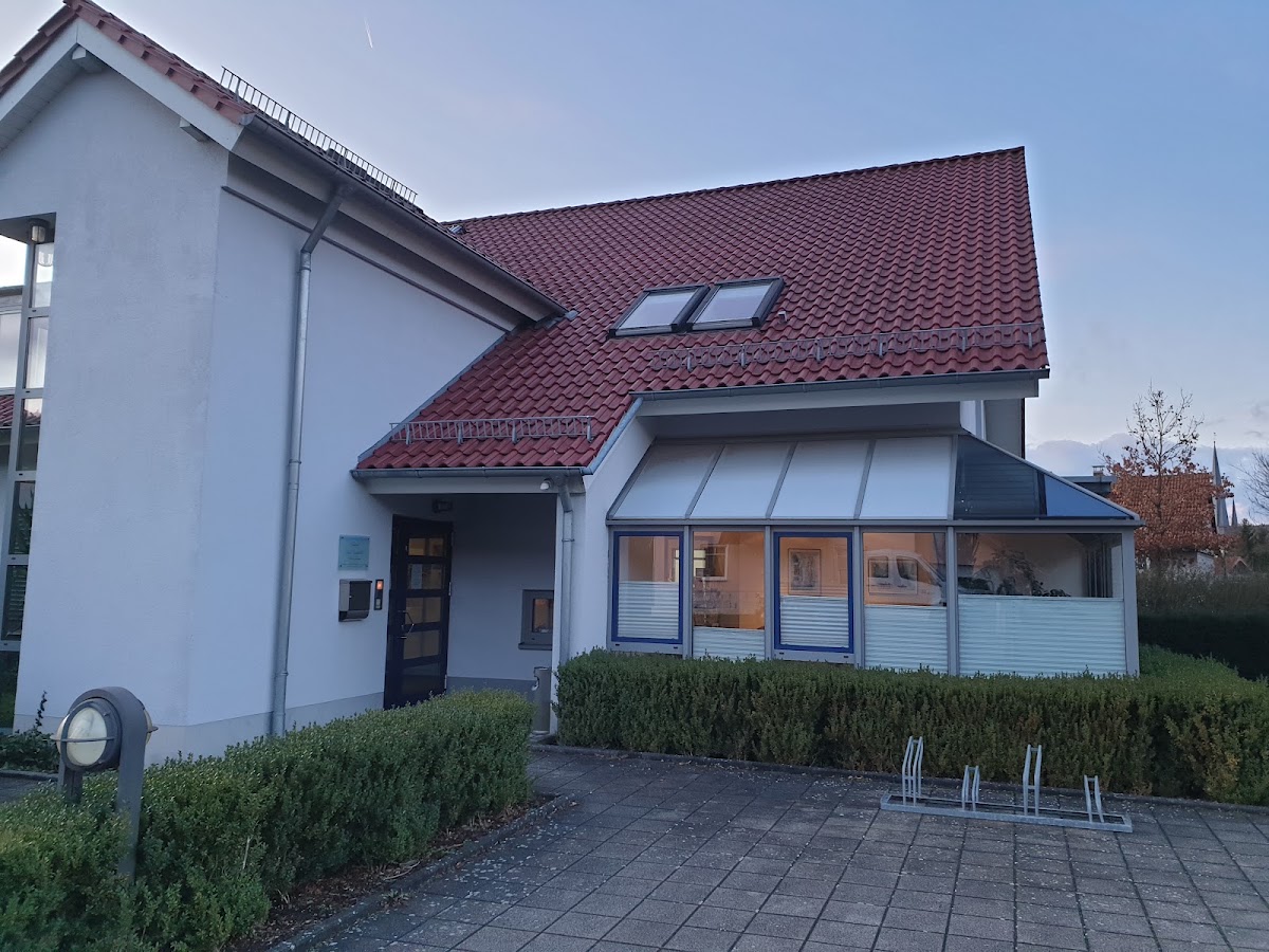Isabel Groscurth, Arzt in Haunetal