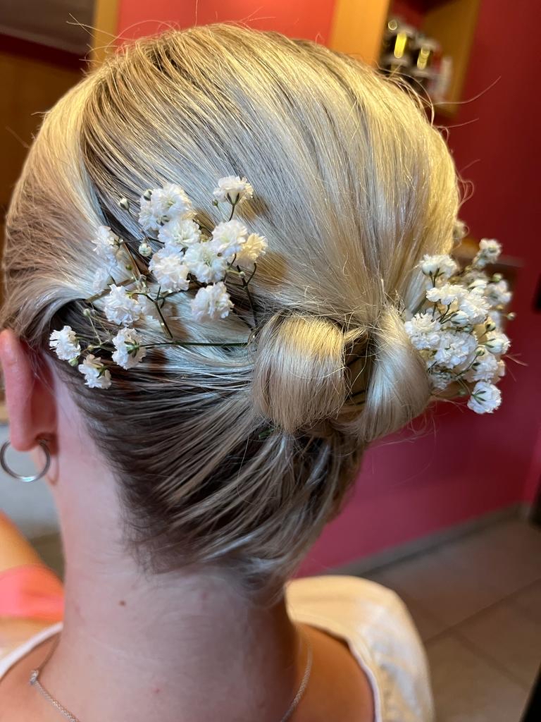 Jessis Familienfriseur, Friseur in Dornburg
