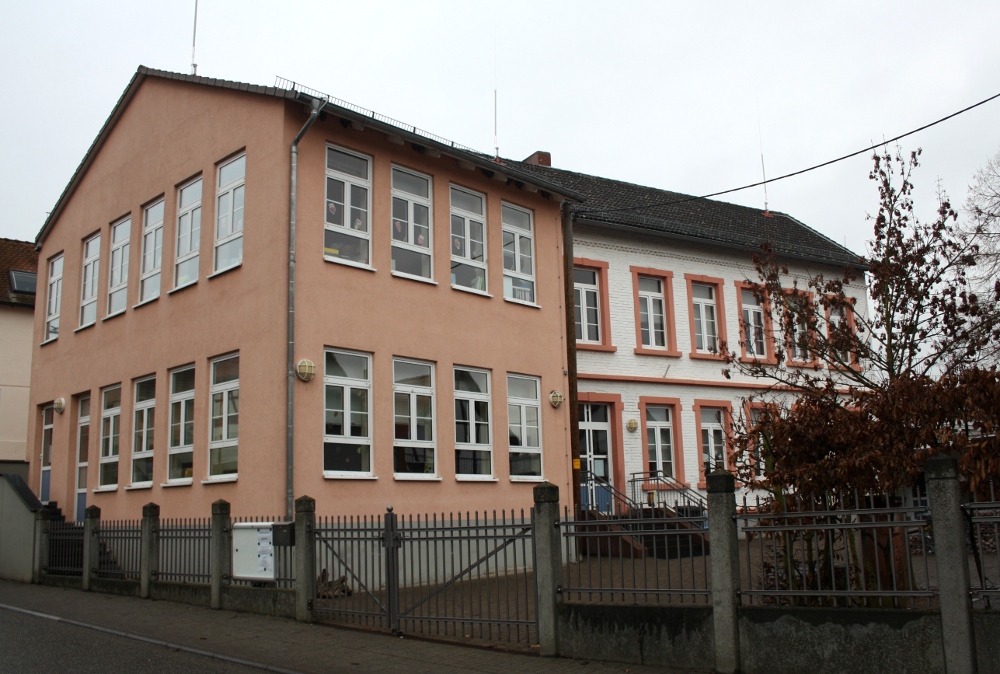 Karoline-von-Günderrode-Schule, Schule in Altenstadt – Foto 1 von 1