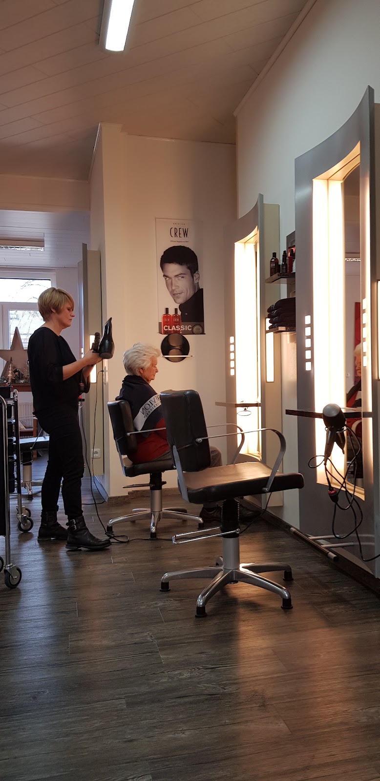 Kempf Friseure, Friseur in Hainburg