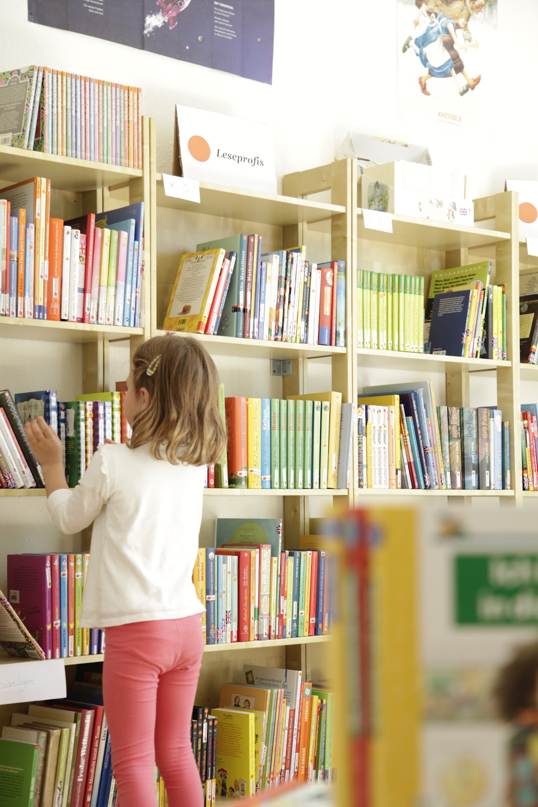 Kinderzeit Gute Zeit, Schule in Schwalbach am Taunus