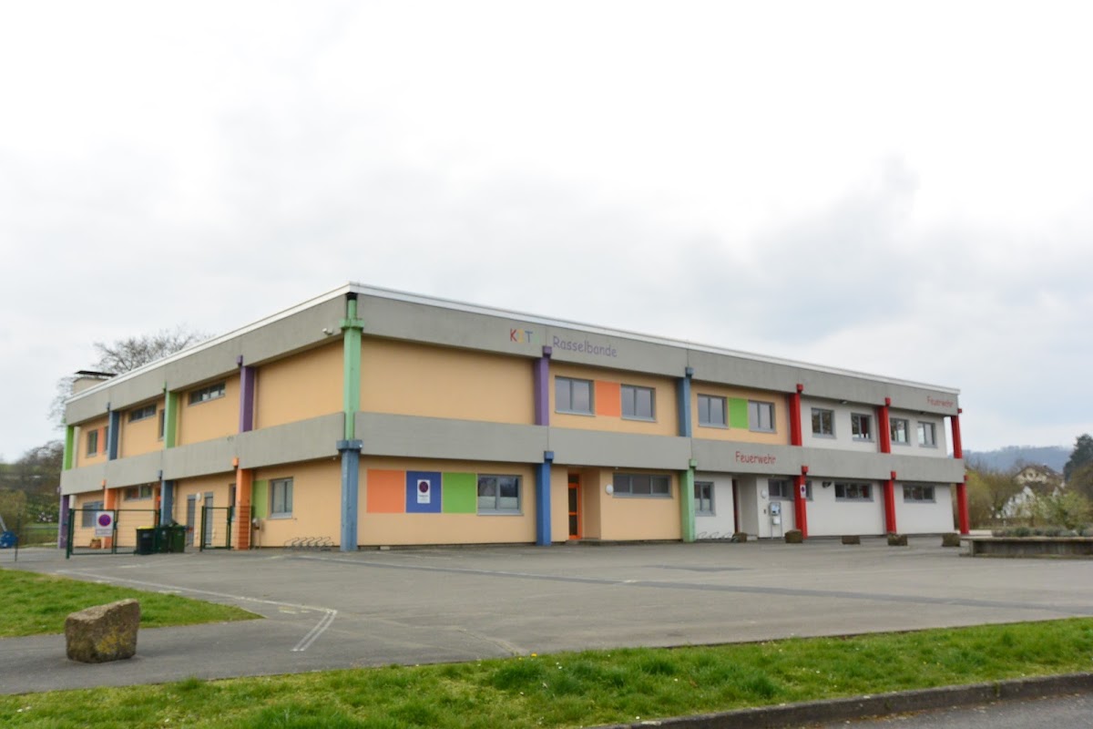 KiTa Rasselbande, Schule in Wesertal