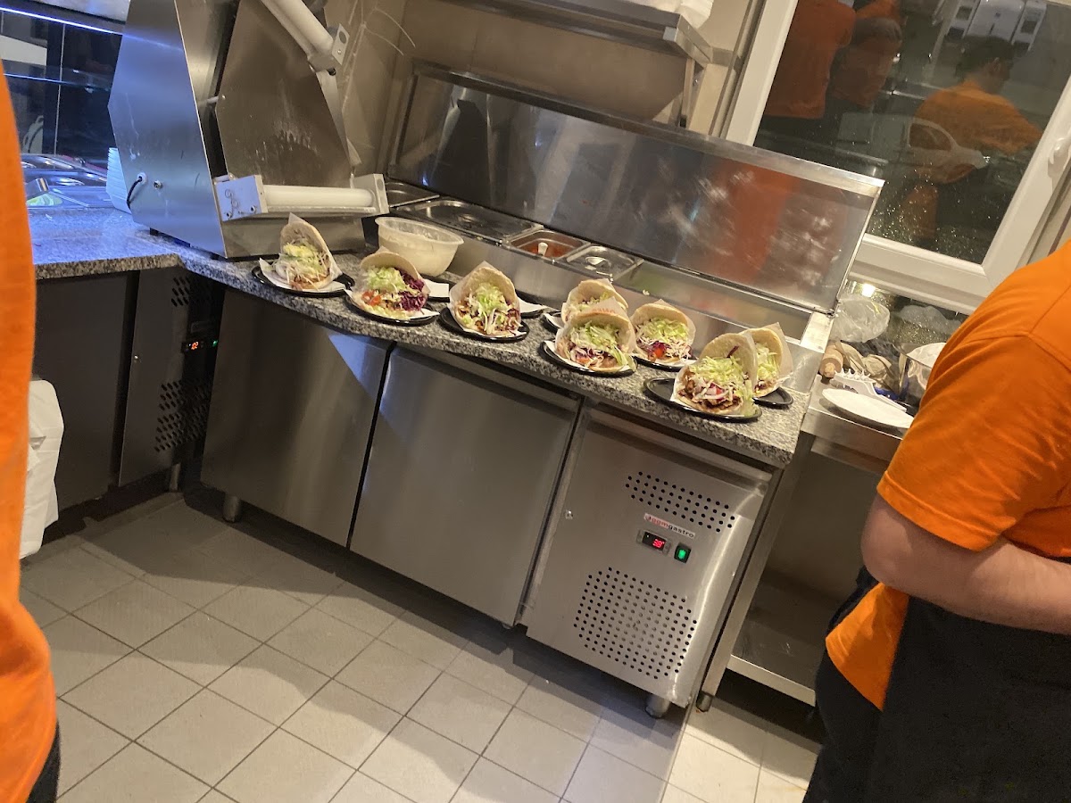 Knoten-Döner, Restaurant in Mengerskirchen