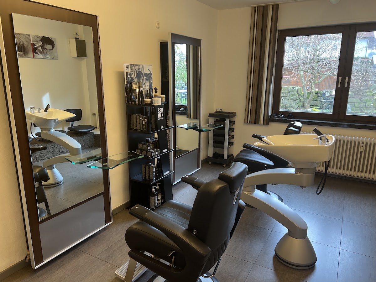 Königreichfriseur Schramm, Friseur in Flieden