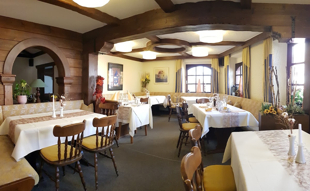 Landgasthaus Der Löwe, Restaurant in Linsengericht