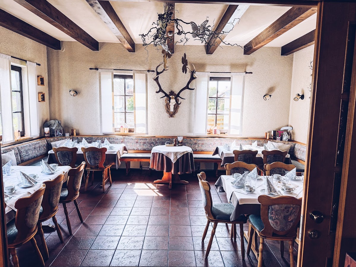 Landhaus Knusperhäuschen, Restaurant in Altenstadt