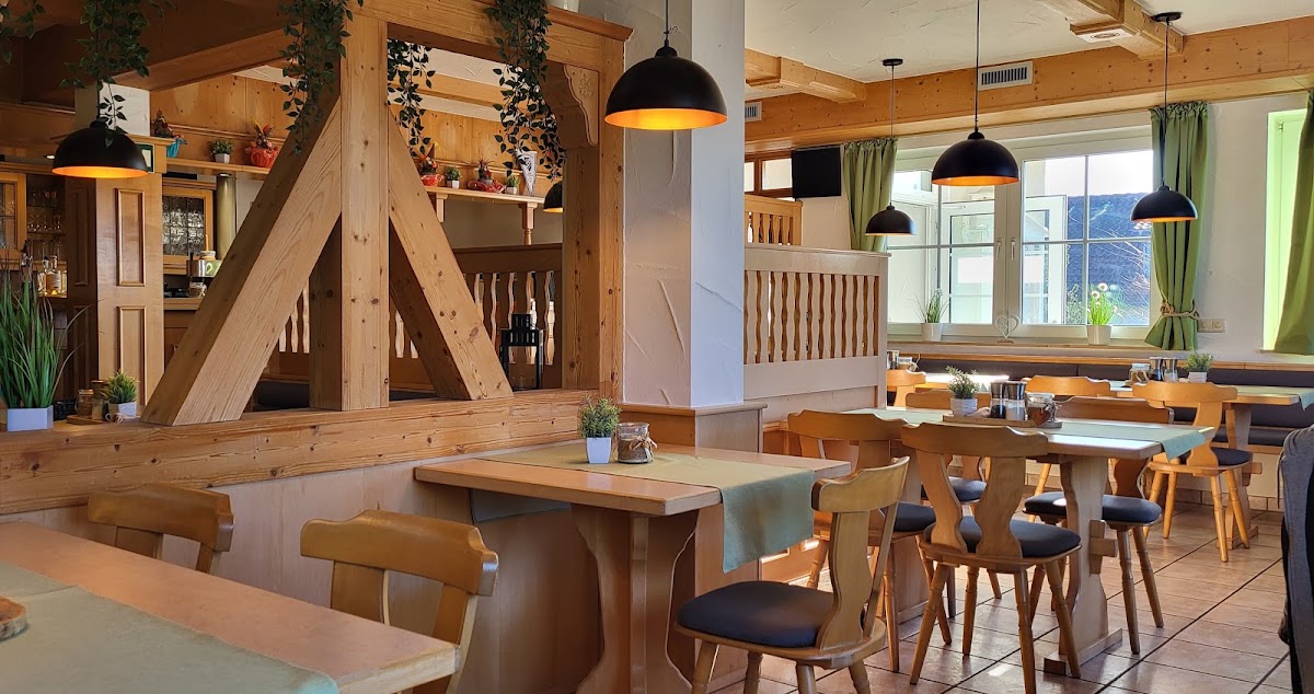 Landhaus Schneeberg, Restaurant in Gersfeld (Rhön)