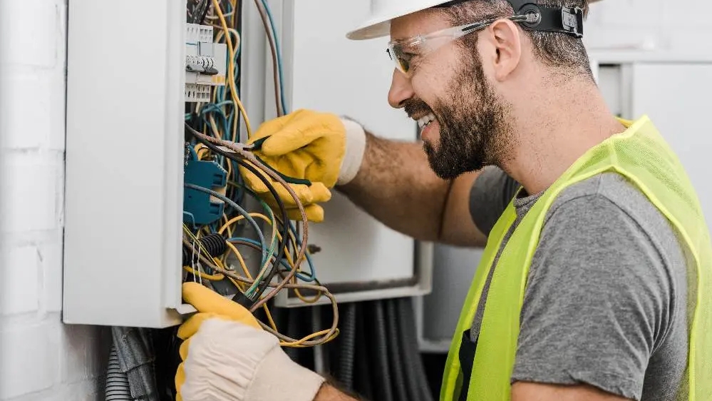 Lehr Elektrotechnik GmbH, Elektriker in Groß-Bieberau