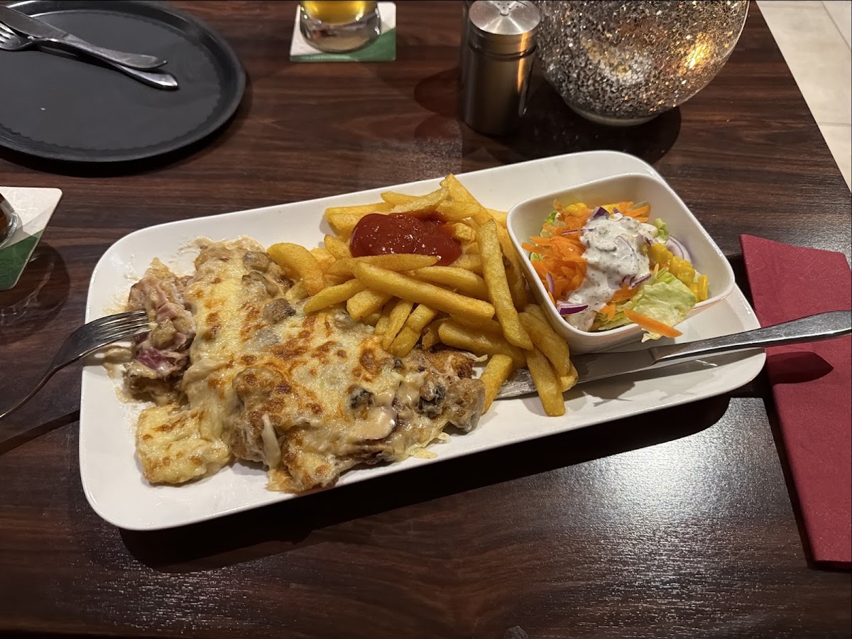 Lena's Fun Grill, Restaurant in Allendorf (Eder)