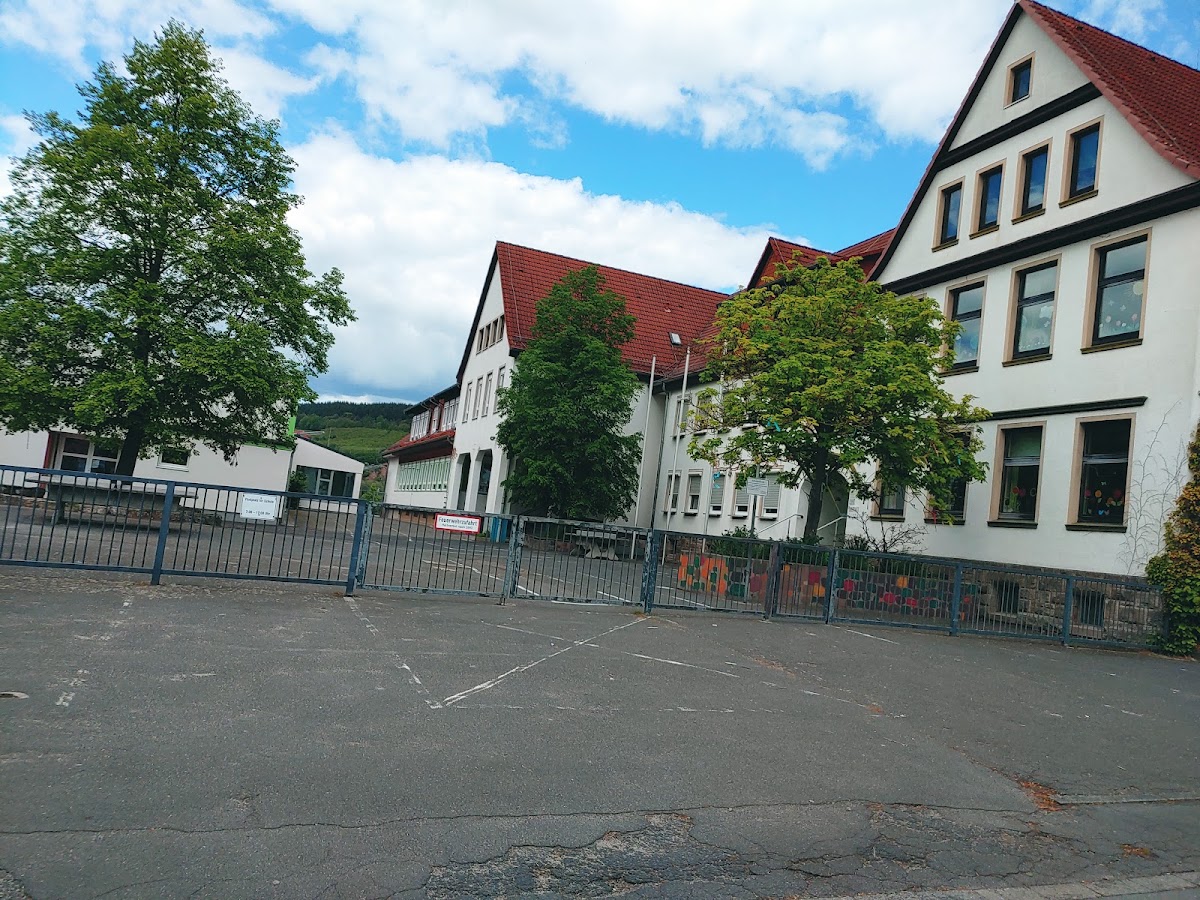 Lindenschule, Schule in Alheim