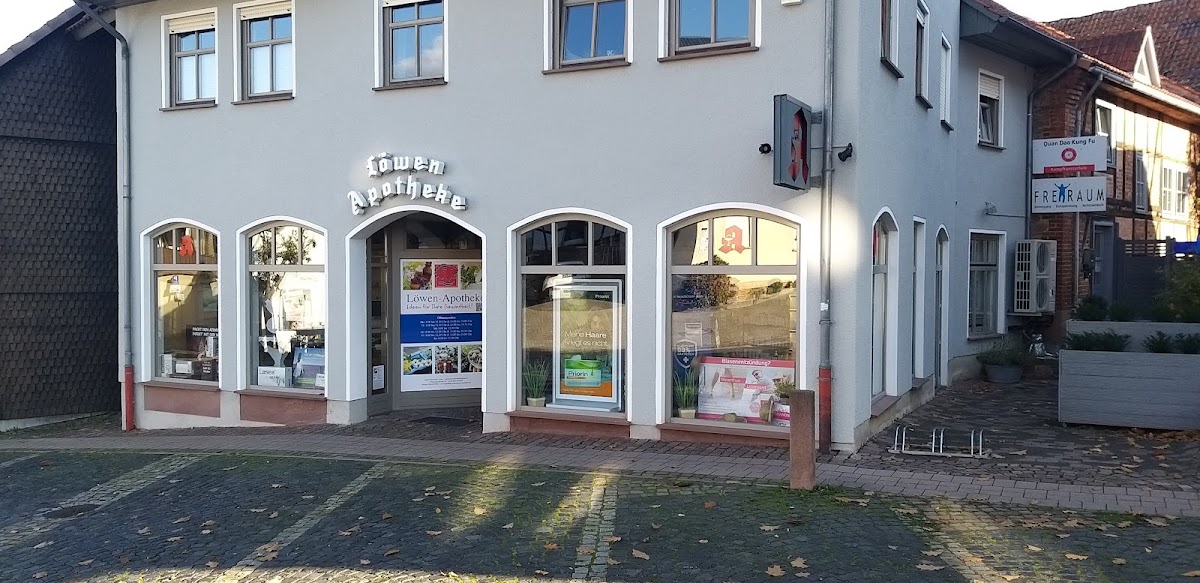 Löwen-Apotheke, Apotheke in Bad Zwesten