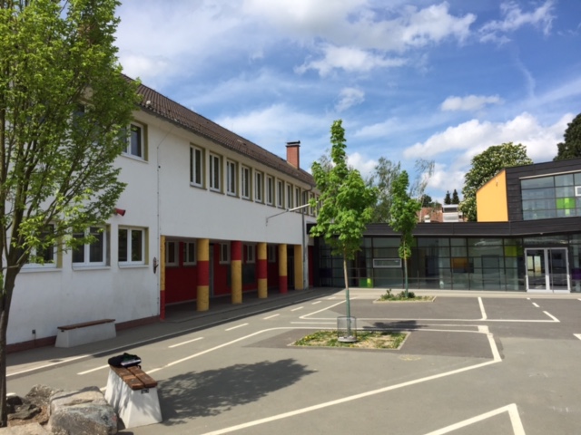 Lotte-Eckert-Schule, Schule in Waldsolms