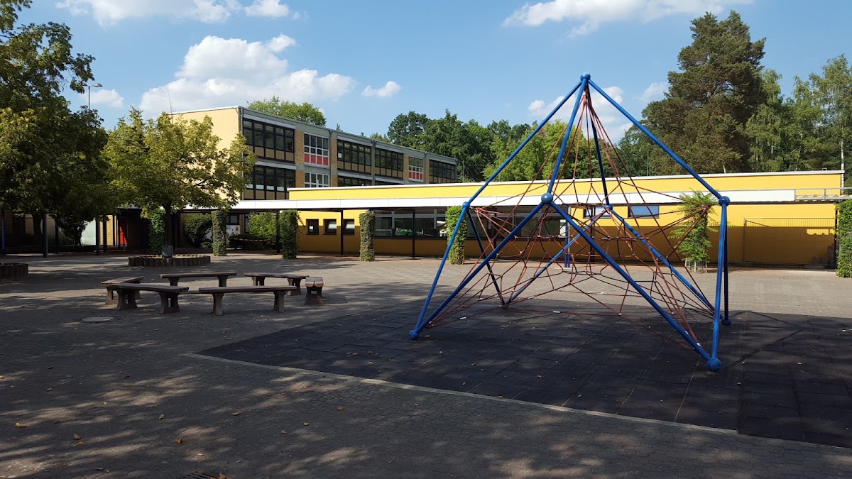 Ludwig-Uhland-Grundschule, Schule in Neu-Isenburg