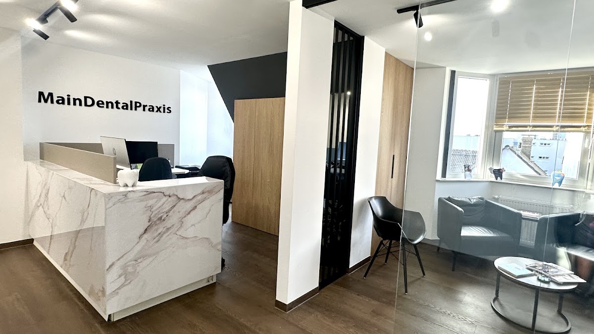 MainDentalPraxis - Lazovski, Zahnarzt in Frankfurt am Main – Foto 1 von 1
