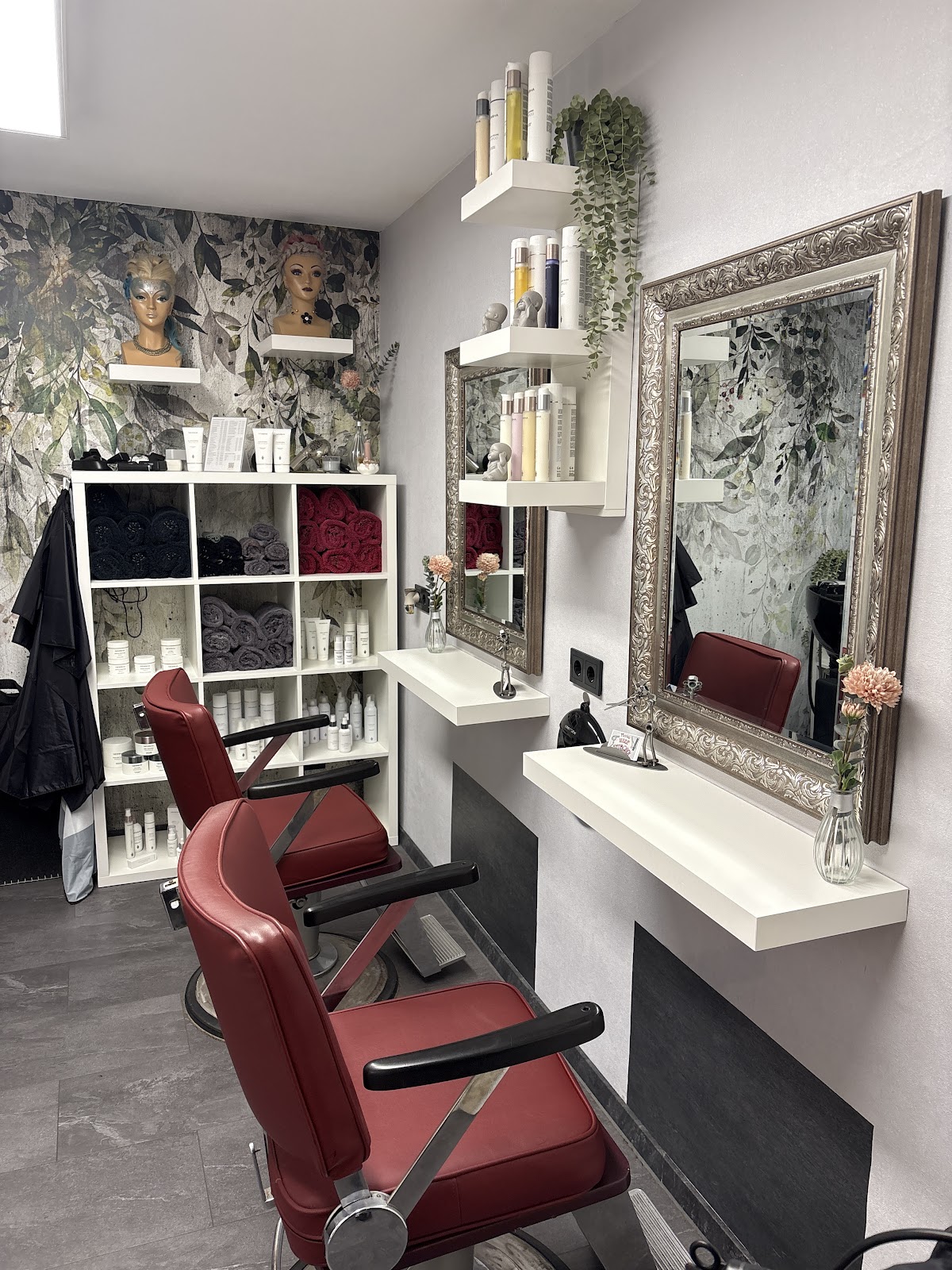 Maries Haarstübchen, Friseur in Hünstetten