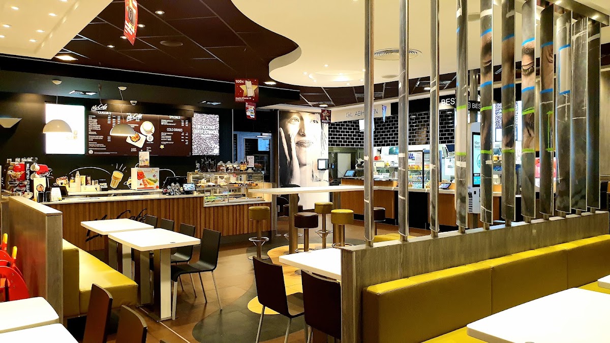 McDonald's, Fast-Food-Kette in Lohfelden