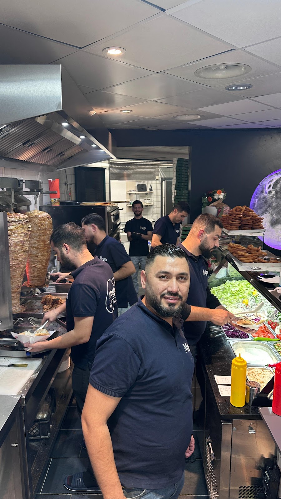 MEGA PIZZA KEBAPHAUS, Restaurant in Bensheim – Foto 1 von 1