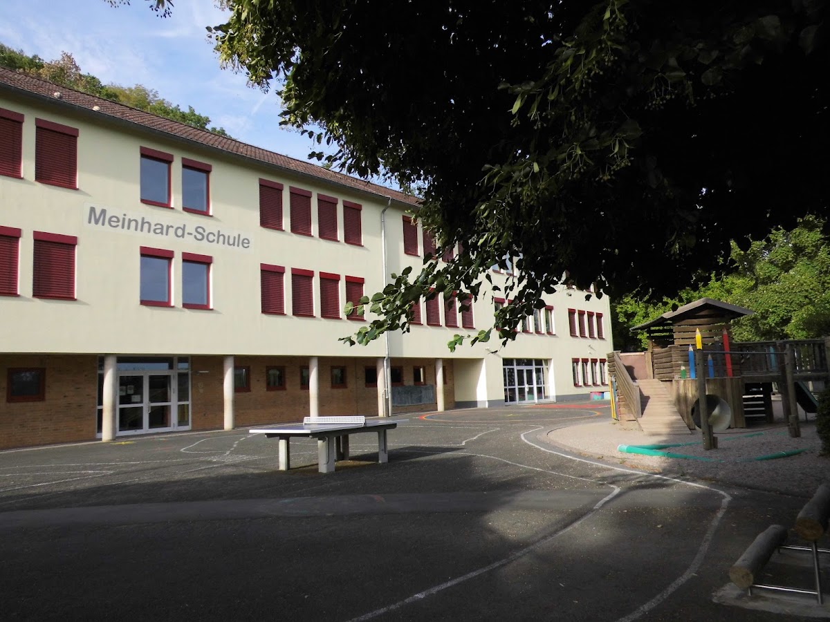 Meinhardschule, Schule in Meinhard