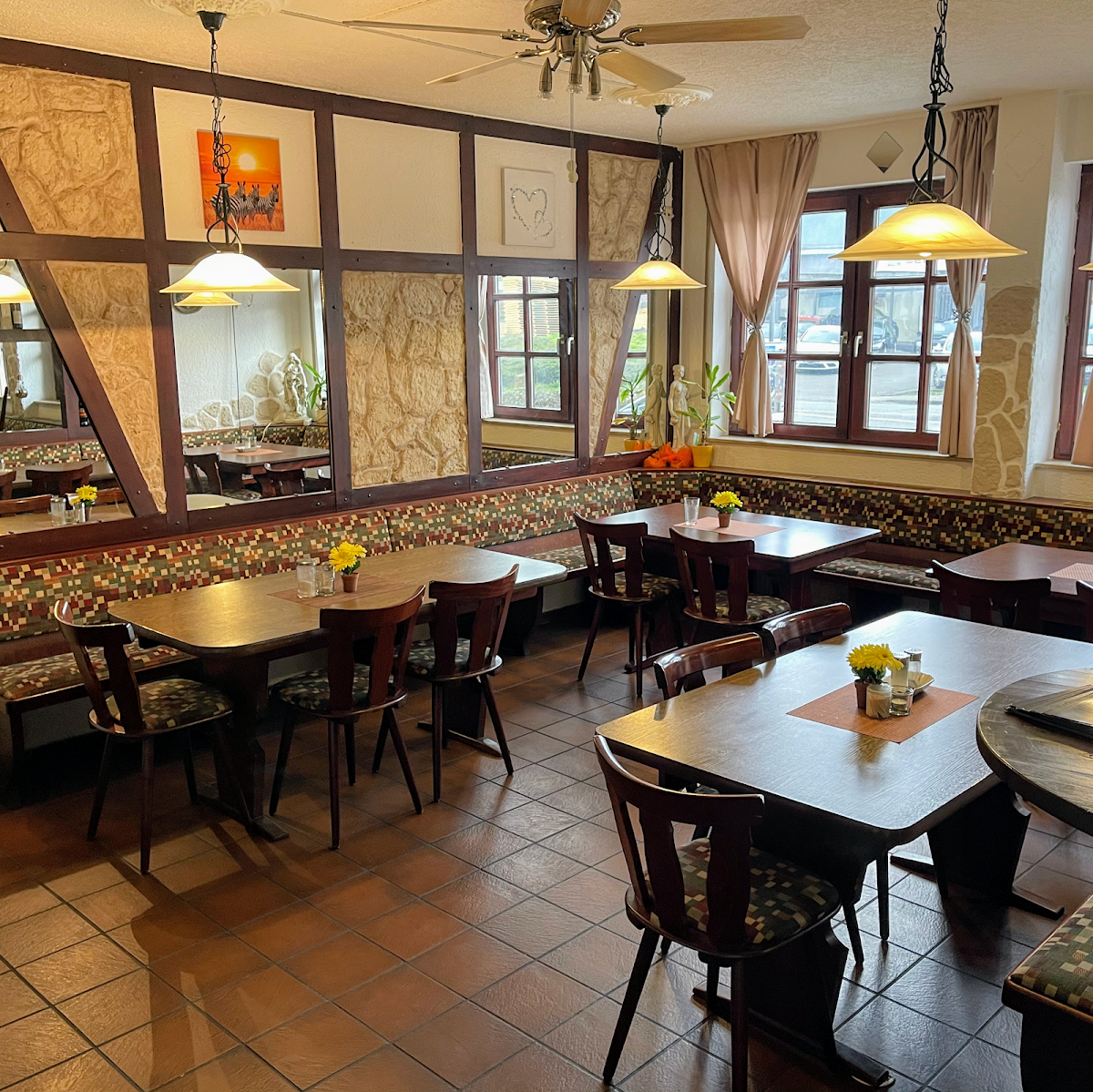 Milan, Pizzeria in Höchst im Odenwald