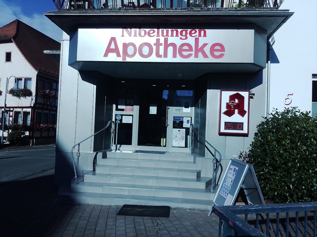 Nibelungen Apotheke, Apotheke in Fürth