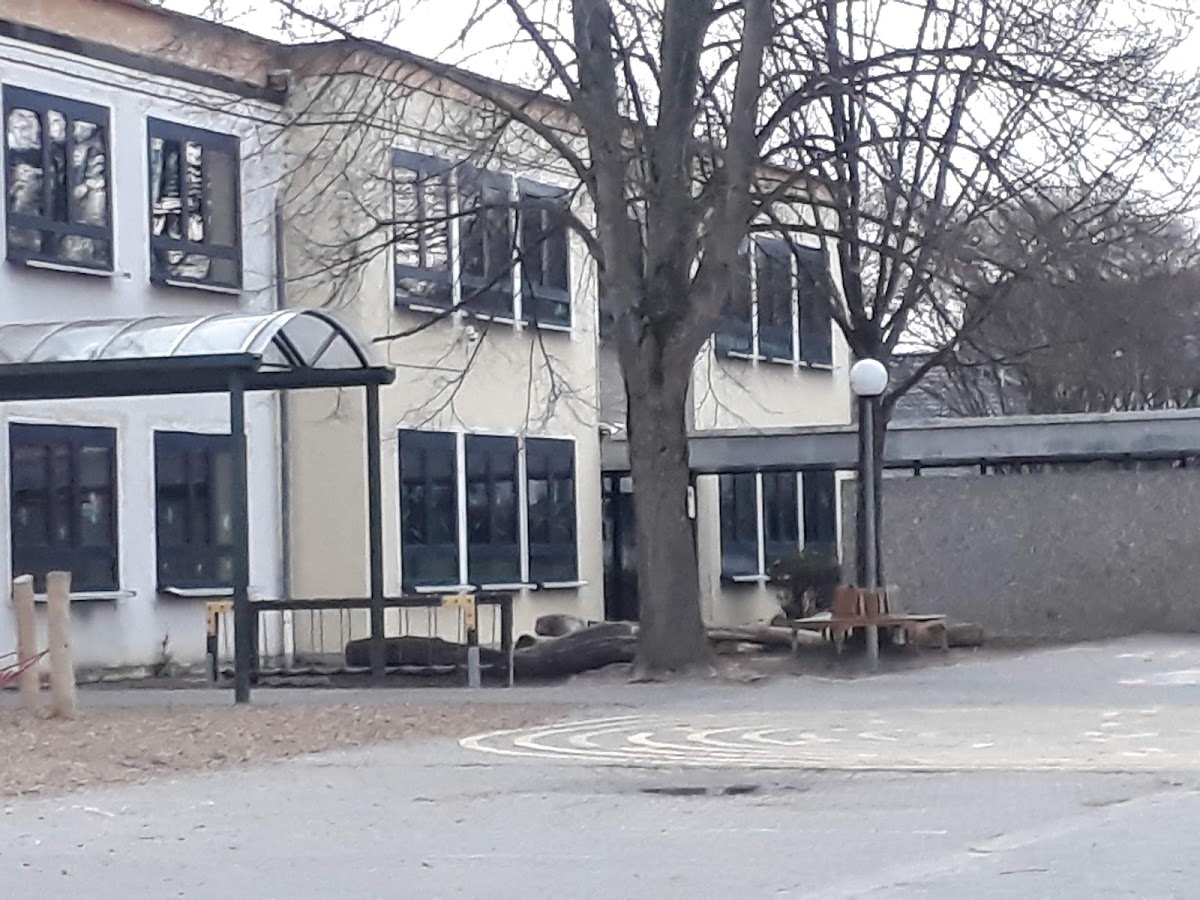 Oranienschule Elz, Schule in Elz