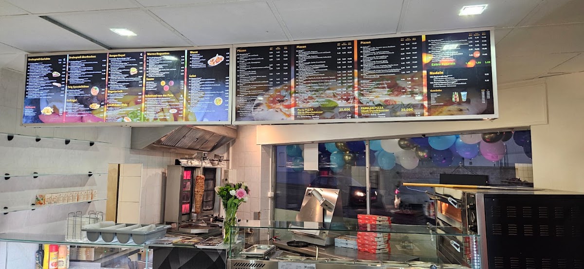 Orient Döner & Pizzahaus, Pizzeria in Wöllstadt