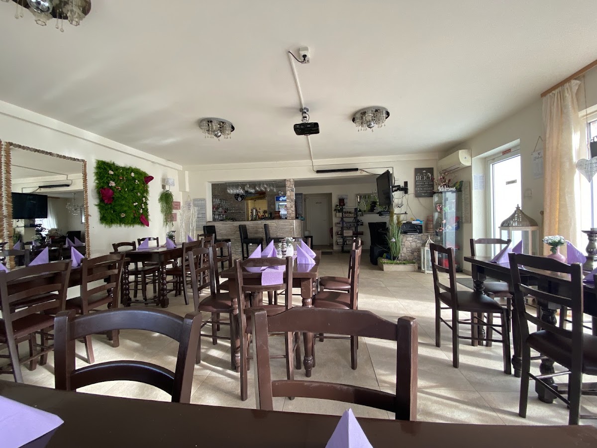 Pizzeria Sardegna, Restaurant in Riedstadt